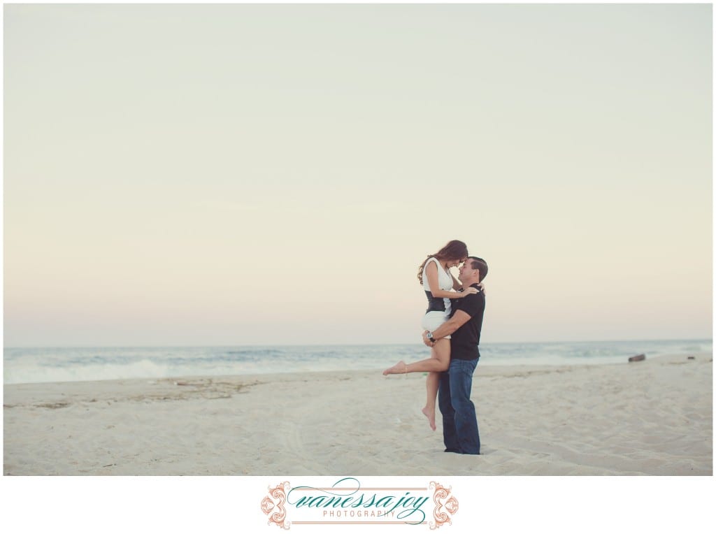 beach engagement photos