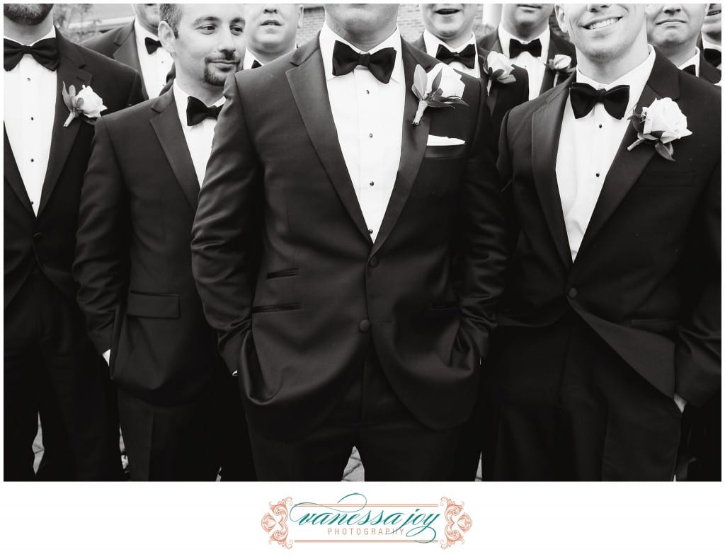 groomsmen photos