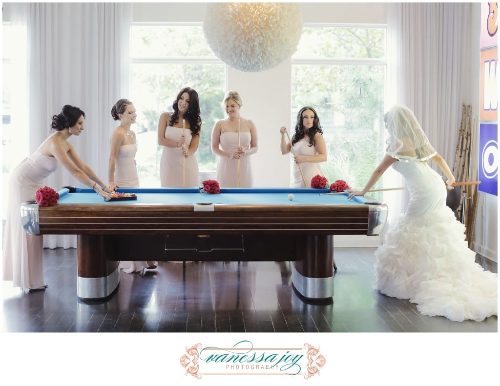 fun bridal party photos