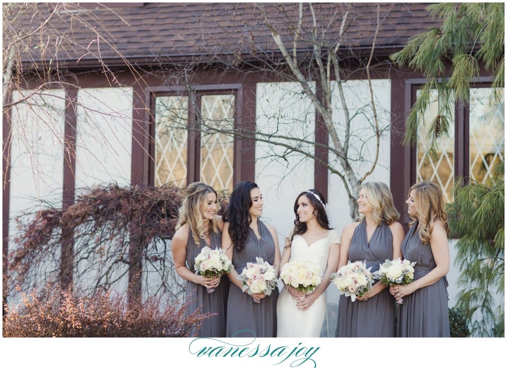 bridesmaid photo ideas, gray bridesmaid dresses