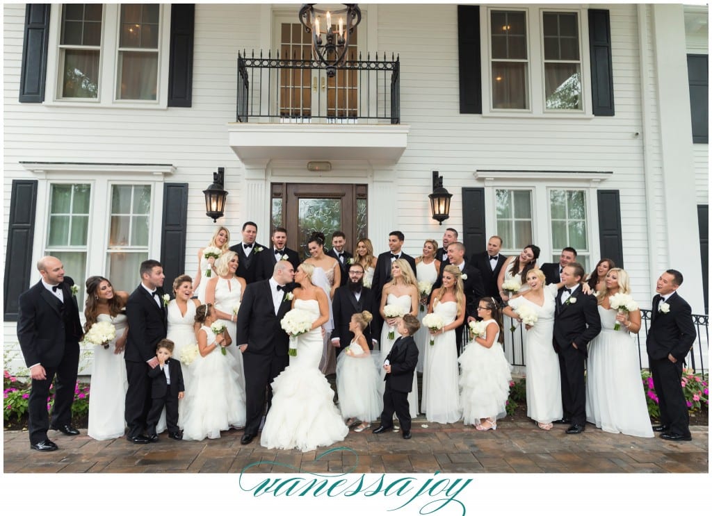 large bridal party photo ideas