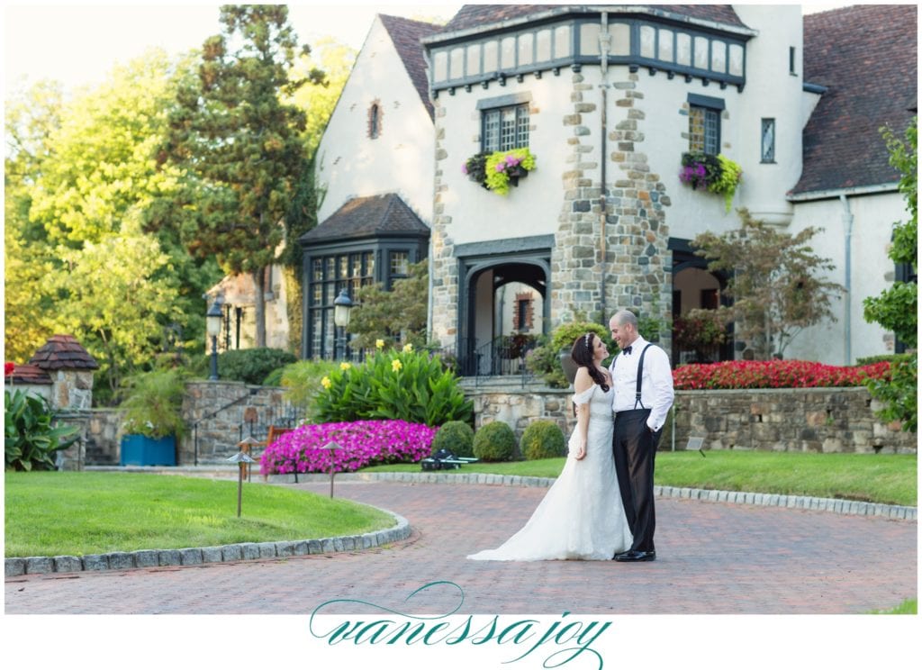 monique lhuillier wedding gown