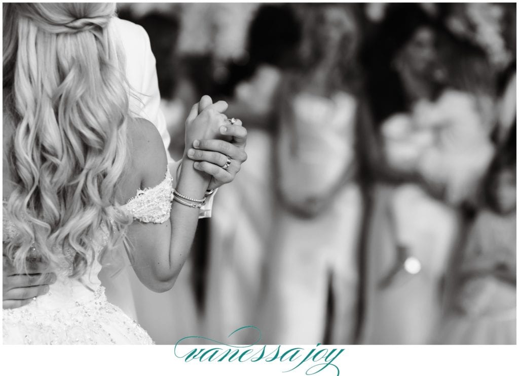 black and white wedding photos, first dance photo