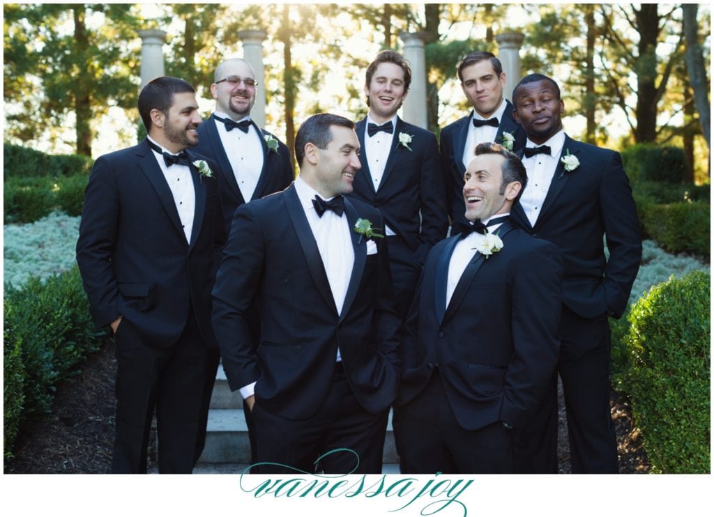 groomsmen photos