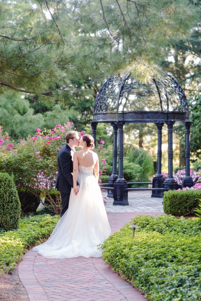 ashford estate, wedding photography, bride and groom, gazebo