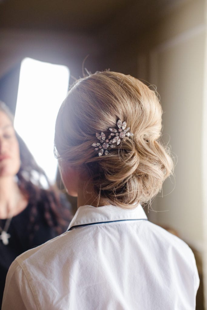 wedding updo, bridal hair. bridal hair jewels