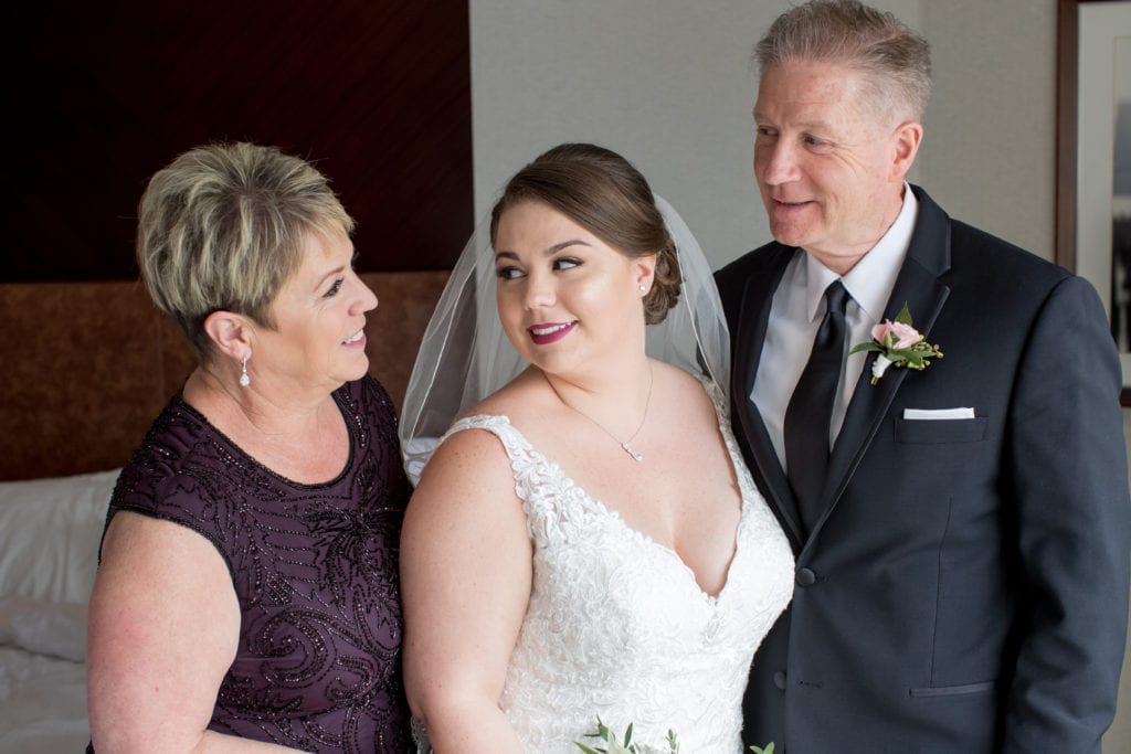 mother and father of the bride photography