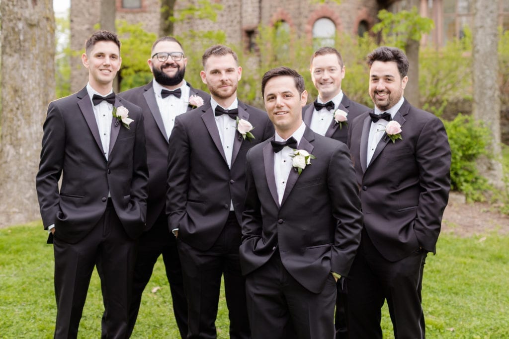 groom and groomsmen