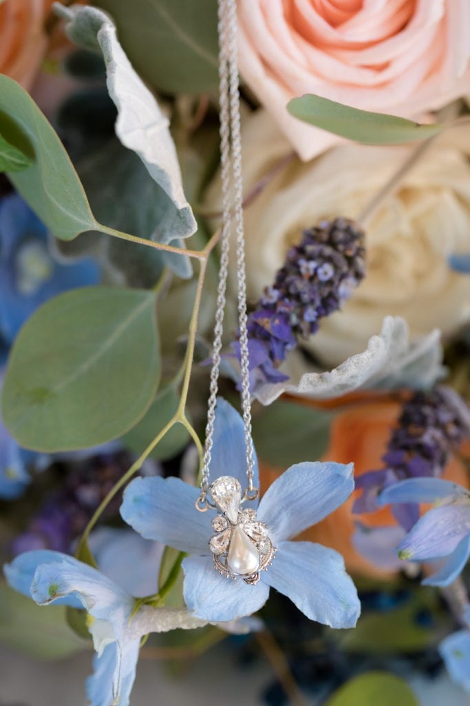 wedding detail shot, wedding jewelry