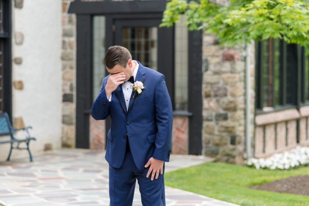 grooms first look, wedding photography