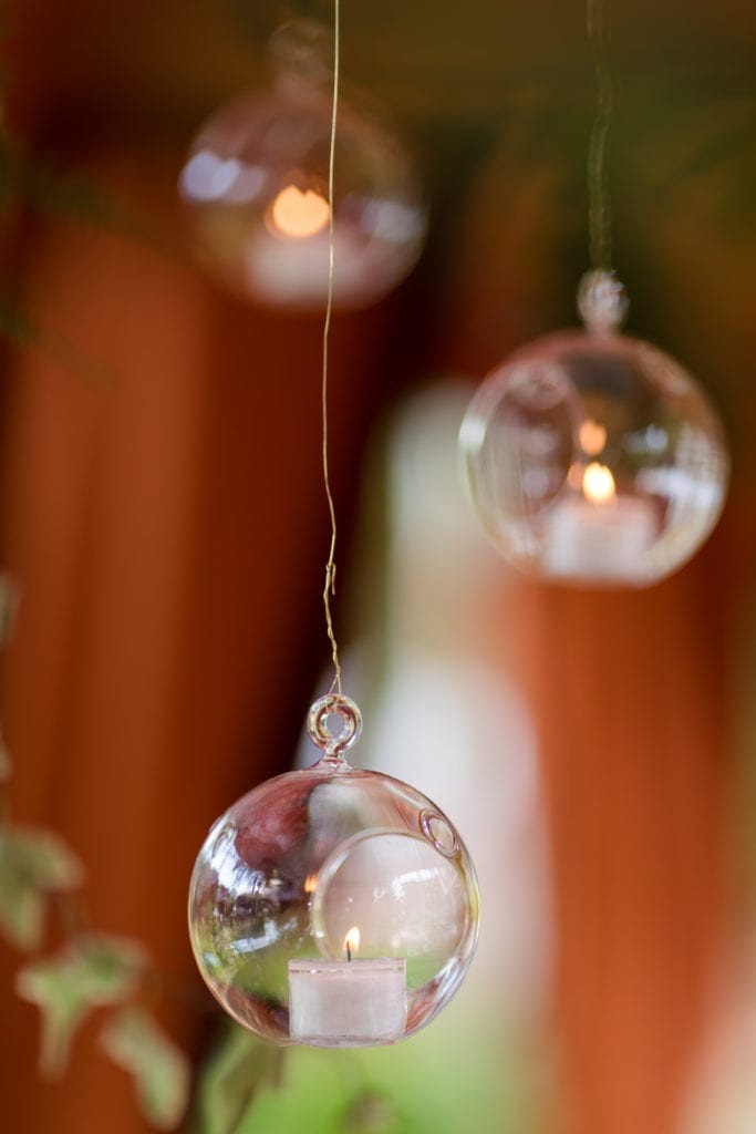 floating wedding candles, wedding detail photography