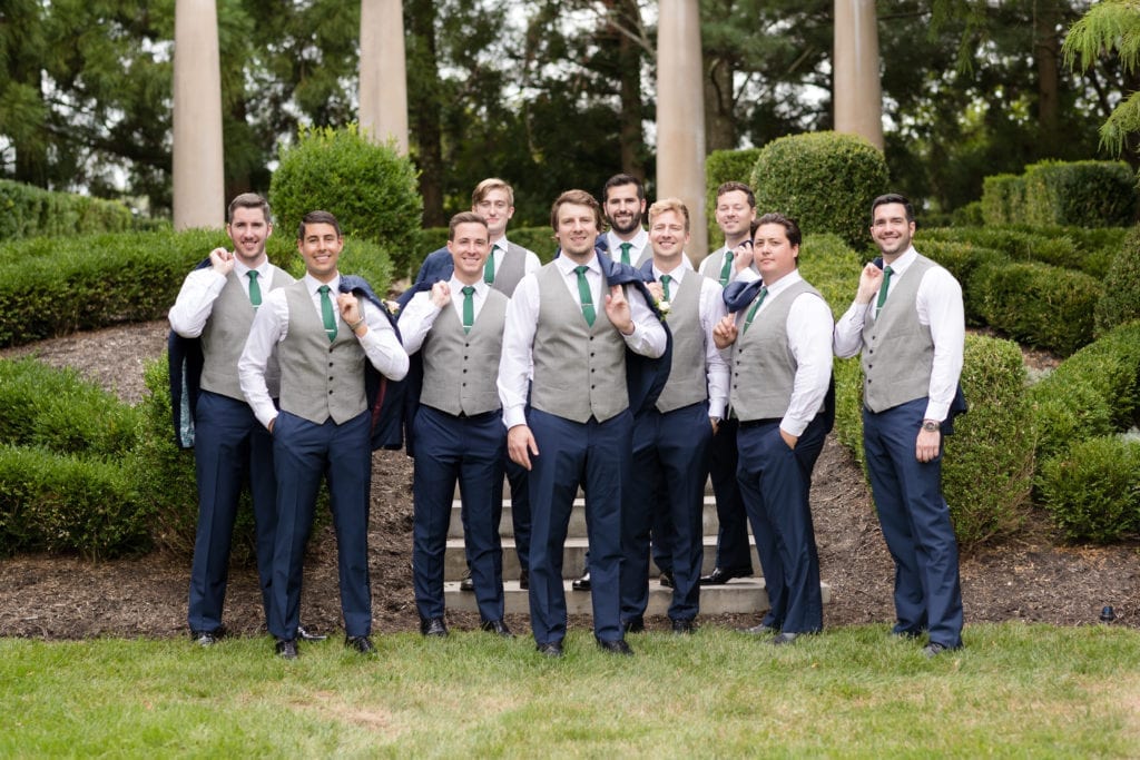 groom and groomsmen photography