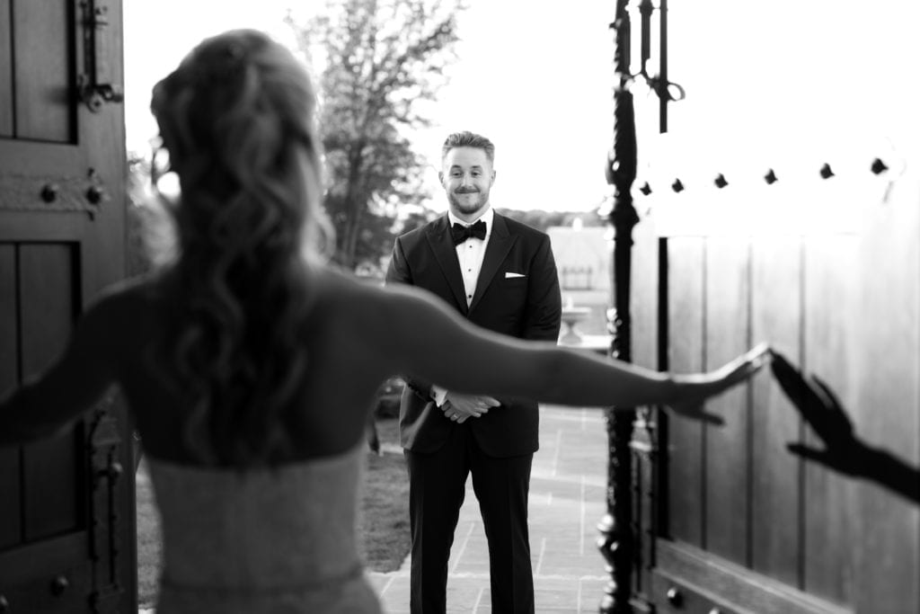 bride and groom first look photography