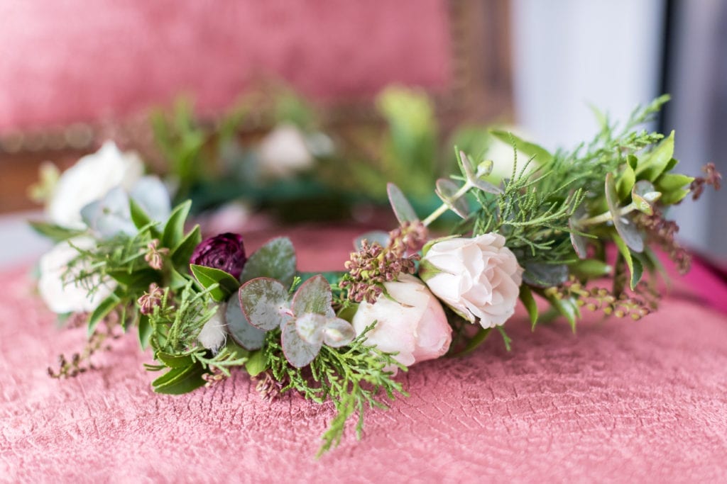 flower girls hair piece by Cassandra Shah Flowers and Event Design