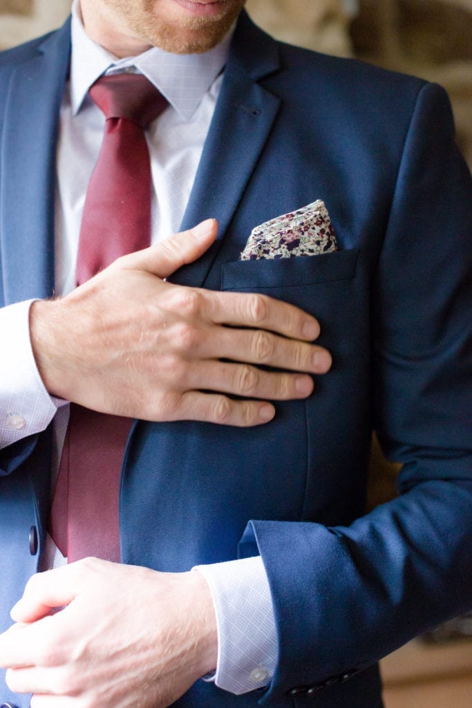 groom showing off his details