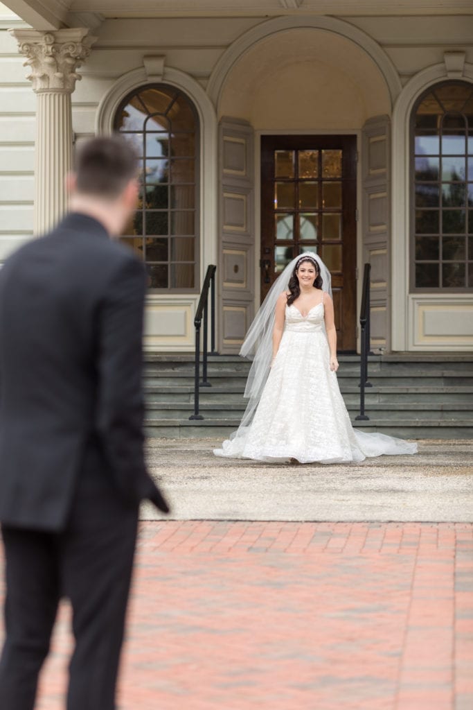 groom seeing his bride for the first time