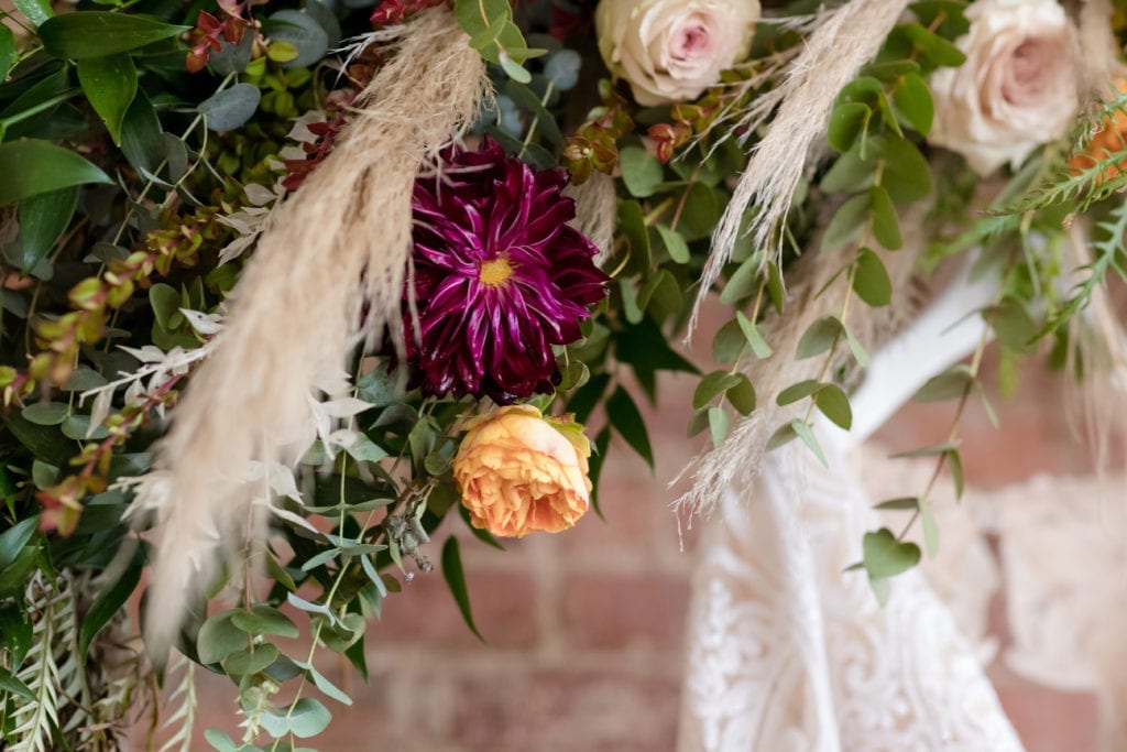 boho floral arrangement, wildflower arrangement