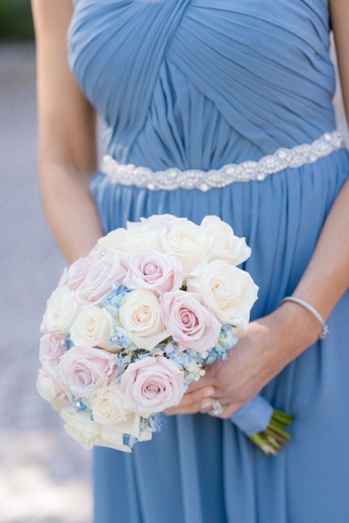 peach and pink roses wedding bouquet, atlas florist wedding flowers