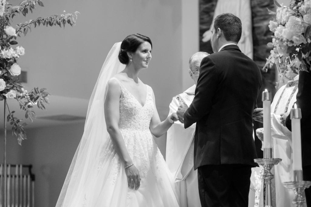 bride and grooms exchanging of the rings, ring ceremony at wedding