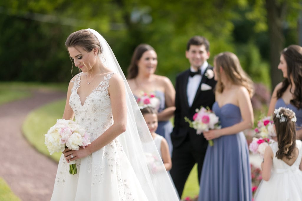 photography focused on bride