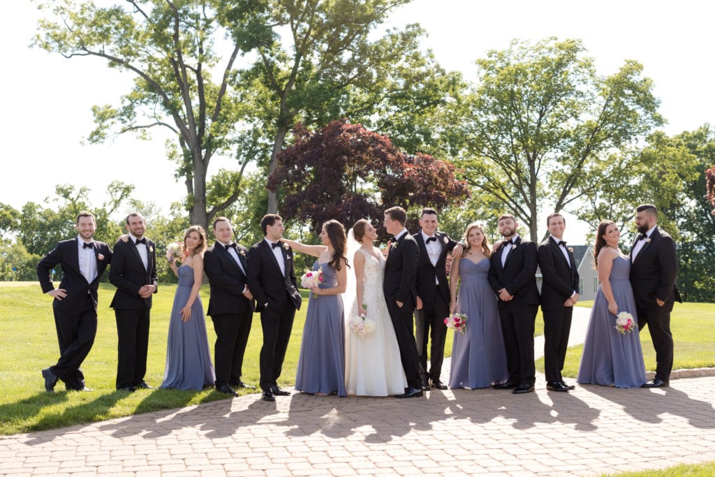 fun bridal party poses, fun bridal party photography