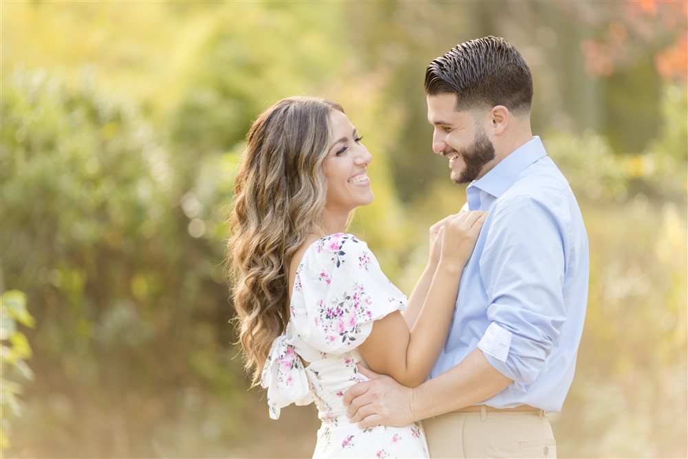 ENGAGED COUPLE SAYEN GARDENS SUNNY DAY 