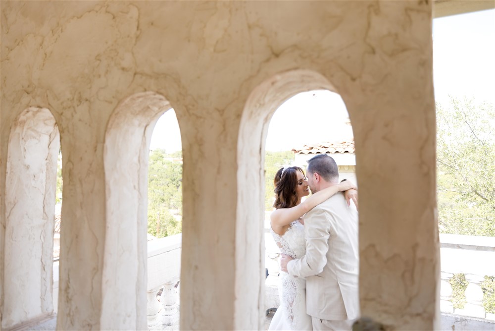 villa antonia bride and groom couple portrait