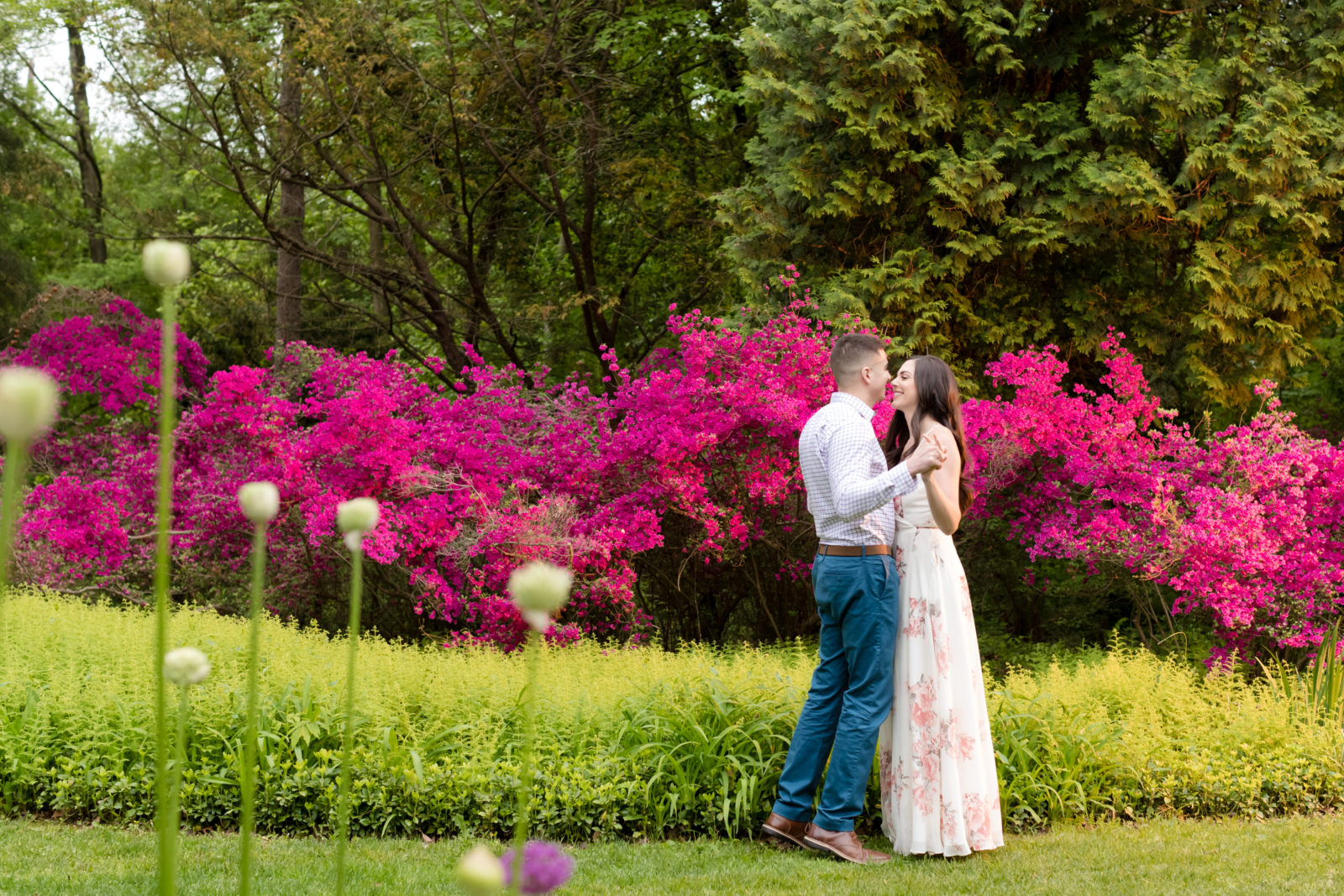 ENGAGED COUPLE SAYEN GARDENS 