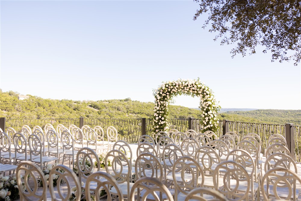 wedding outdoor ceremony